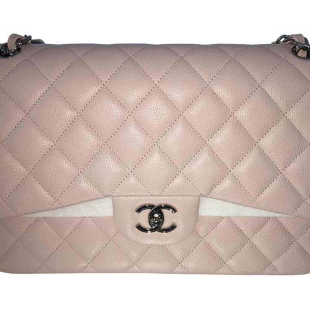 Classic Chanel jumbo in Baby Pink